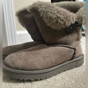 UGG Gray mini Bailey Boots